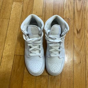 jordan 1 mid triple white